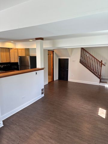 4737 Winchester Avenue, Lisle, IL 60532