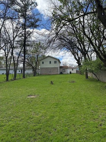 4737 Winchester Avenue, Lisle, IL 60532