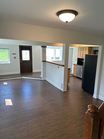 4737 Winchester Avenue, Lisle, IL 60532