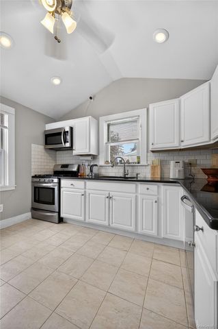 22 Perry Avenue, Bayville, NY 11709