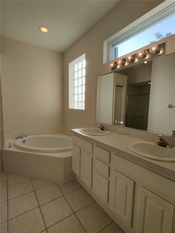 4469 EDINBRIDGE CIRCLE 25, Sarasota, FL 34235