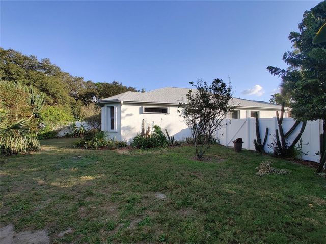4469 EDINBRIDGE CIRCLE 25, Sarasota, FL 34235