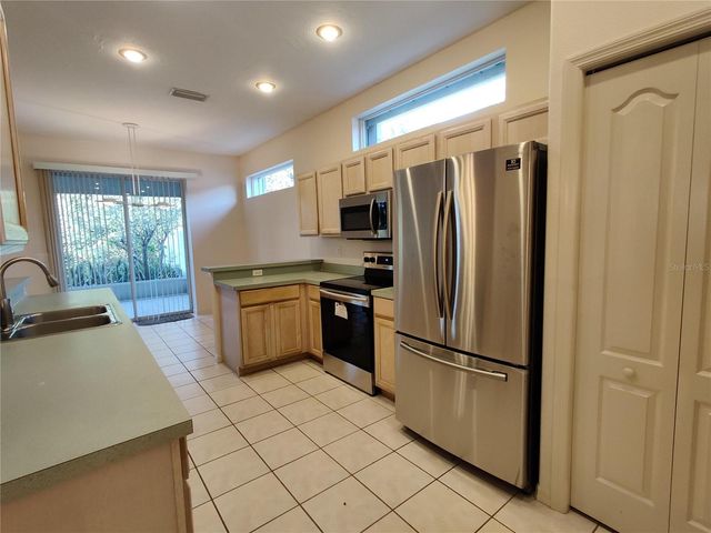 4469 EDINBRIDGE CIRCLE 25, Sarasota, FL 34235