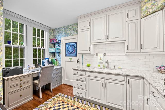 185 Macon Avenue B9, Asheville, NC 28804