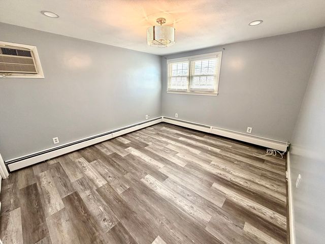 123 Ferris St, Pawtucket, RI 02861