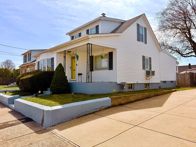 123 Ferris St, Pawtucket, RI 02861