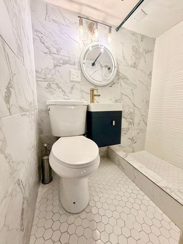 123 Ferris St, Pawtucket, RI 02861