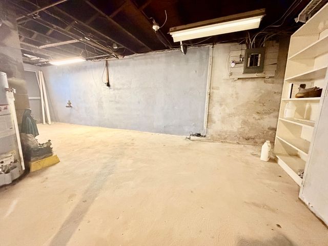 123 Ferris St, Pawtucket, RI 02861