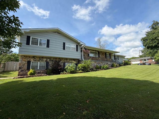4108 Forest Plaza Drive, Hixson, TN 37343