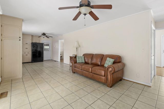 4108 Forest Plaza Drive, Hixson, TN 37343