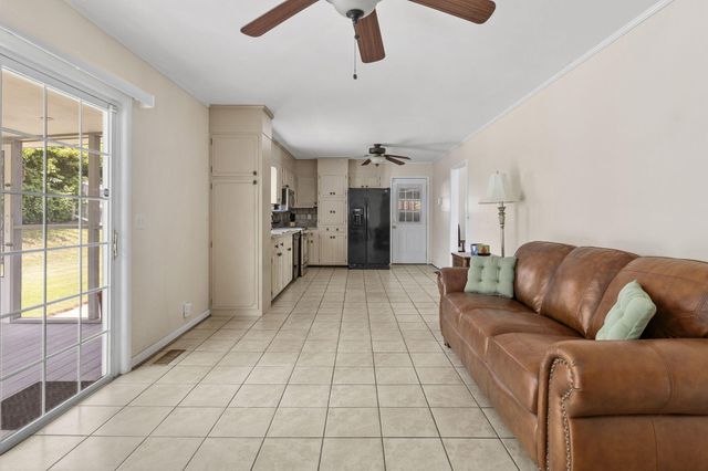 4108 Forest Plaza Drive, Hixson, TN 37343