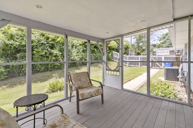 4108 Forest Plaza Drive, Hixson, TN 37343