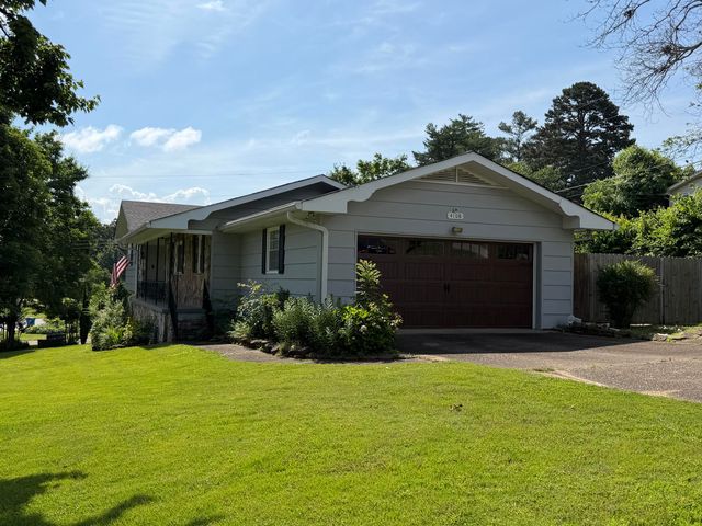 4108 Forest Plaza Drive, Hixson, TN 37343