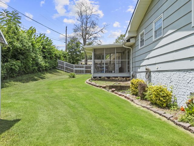 4108 Forest Plaza Drive, Hixson, TN 37343