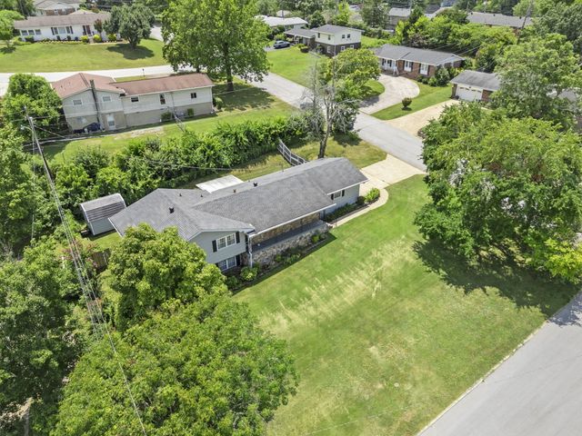 4108 Forest Plaza Drive, Hixson, TN 37343