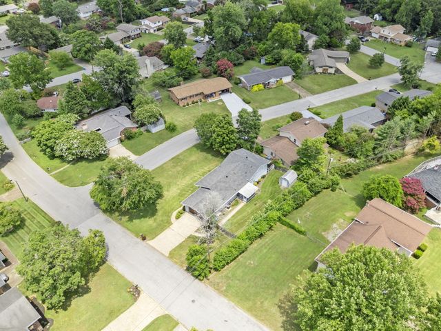 4108 Forest Plaza Drive, Hixson, TN 37343