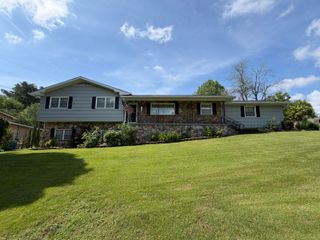 4108 Forest Plaza Drive, Hixson, TN 37343