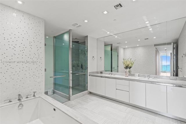 16901 Collins Ave 1203, Sunny Isles Beach, FL 33160