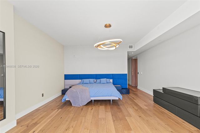 16901 Collins Ave 1203, Sunny Isles Beach, FL 33160