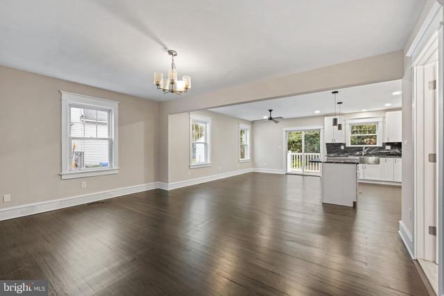 19 CONWELL AVE, Cherry Hill, NJ 08002