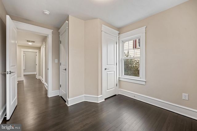 19 CONWELL AVE, Cherry Hill, NJ 08002