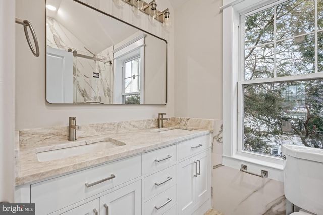 19 CONWELL AVE, Cherry Hill, NJ 08002