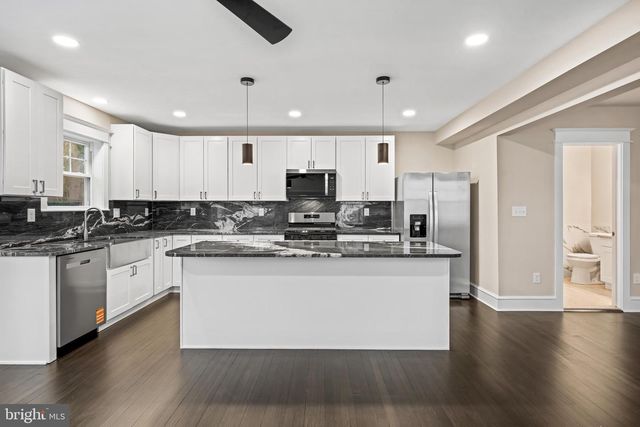 19 CONWELL AVE, Cherry Hill, NJ 08002