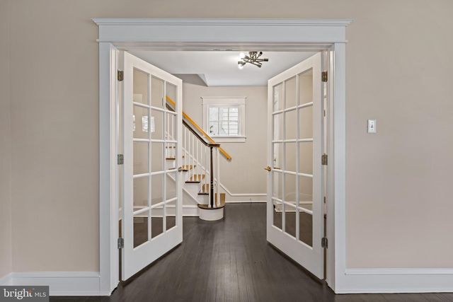 19 CONWELL AVE, Cherry Hill, NJ 08002