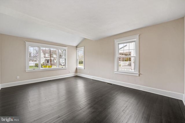 19 CONWELL AVE, Cherry Hill, NJ 08002