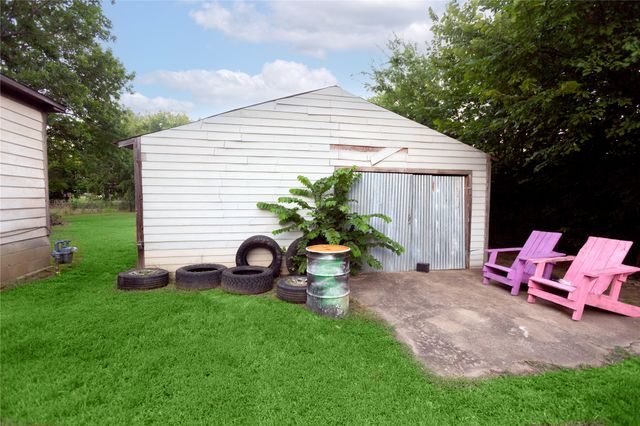 60 SW 2nd Street, Krebs, OK 74554