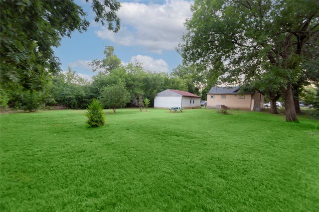 60 SW 2nd Street, Krebs, OK 74554