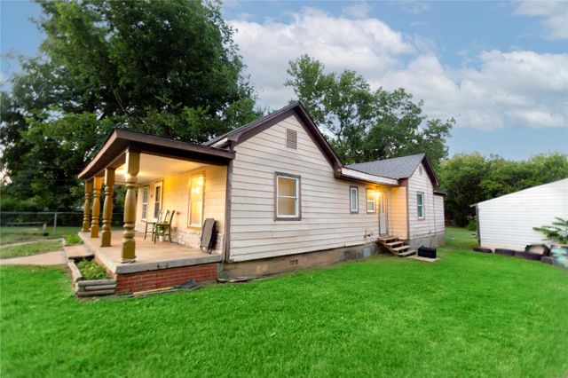 60 SW 2nd Street, Krebs, OK 74554