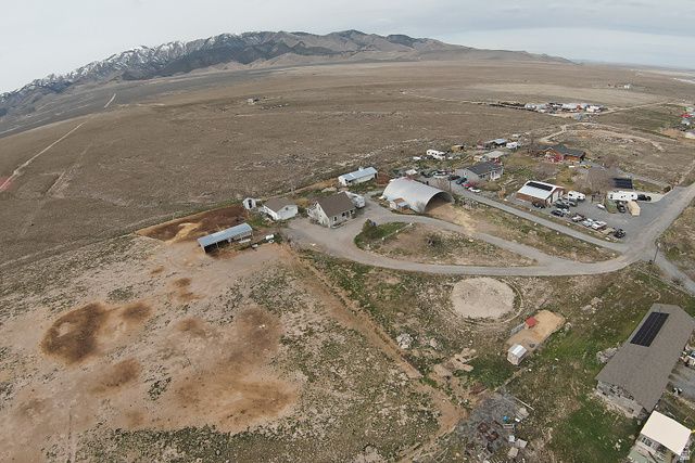 16 N TAYLOR RD, Grantsville, UT 84029