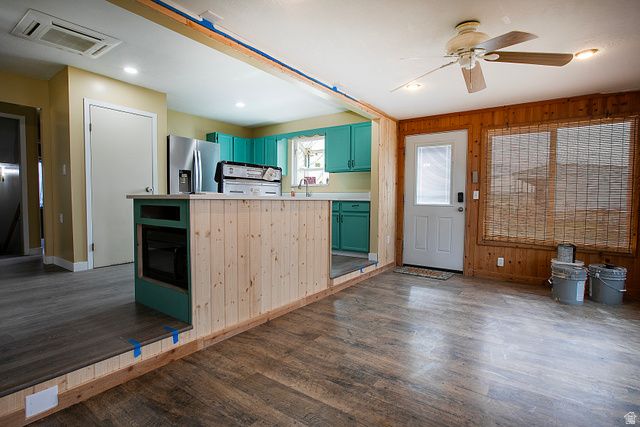 16 N TAYLOR RD, Grantsville, UT 84029