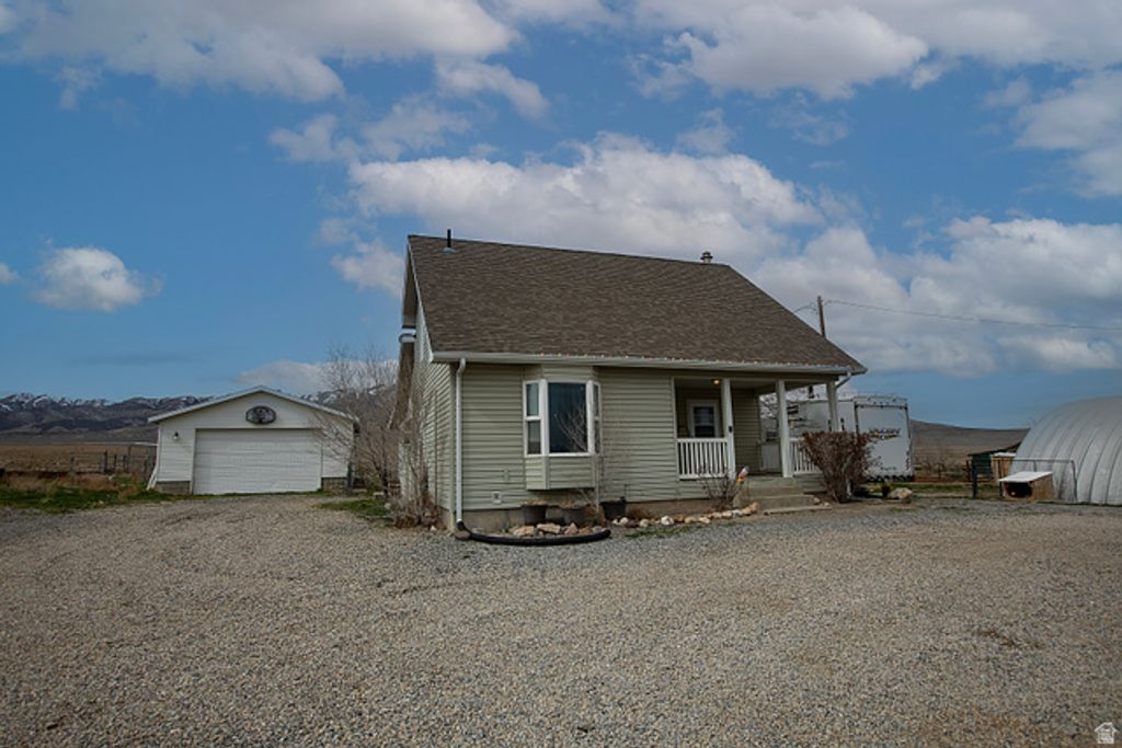 16 N TAYLOR RD, Grantsville, UT 84029