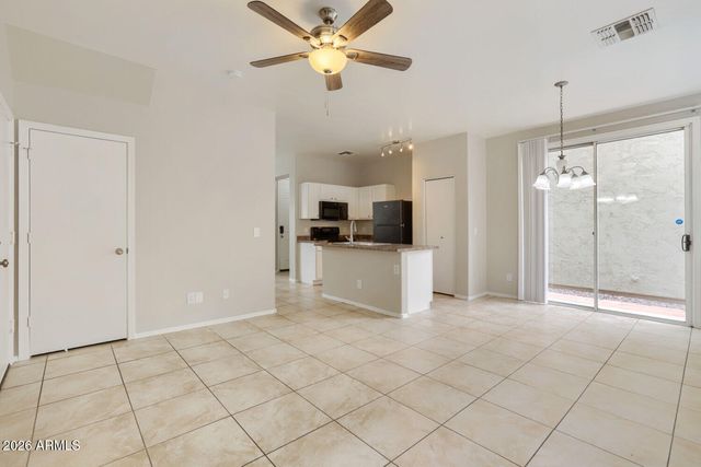 6616 W JOHNSON Street W, Phoenix, AZ 85043