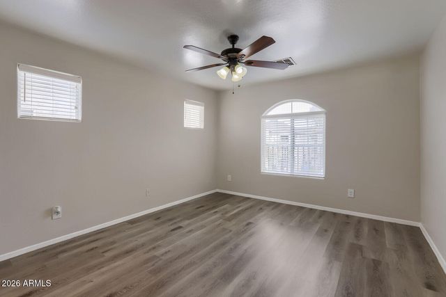 6616 W JOHNSON Street W, Phoenix, AZ 85043