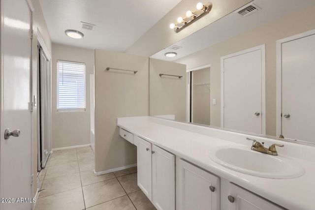 6616 W JOHNSON Street W, Phoenix, AZ 85043