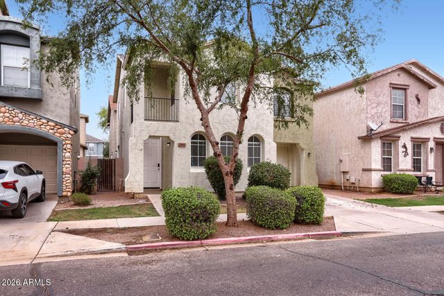 6616 W JOHNSON Street W, Phoenix, AZ 85043