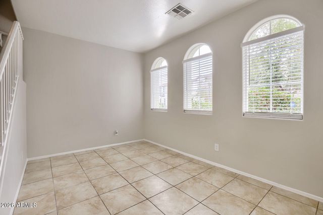6616 W JOHNSON Street W, Phoenix, AZ 85043