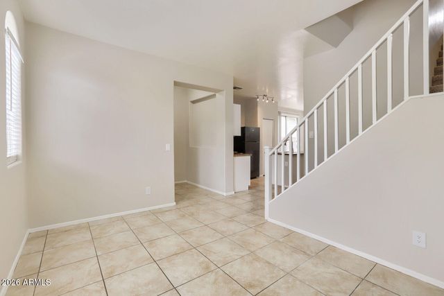 6616 W JOHNSON Street W, Phoenix, AZ 85043