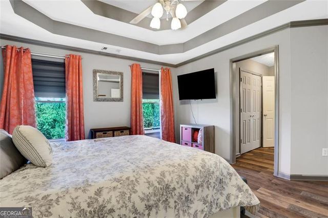 940 PLANTERS Place, Loganville, GA 30052