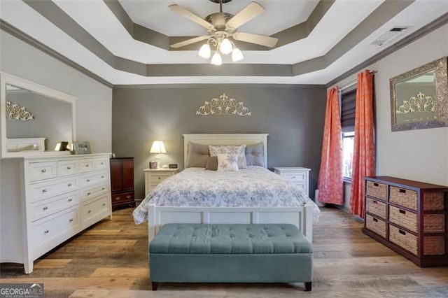 940 PLANTERS Place, Loganville, GA 30052