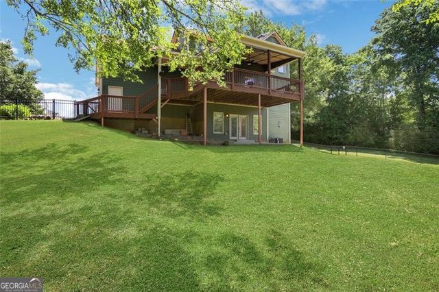 940 PLANTERS Place, Loganville, GA 30052