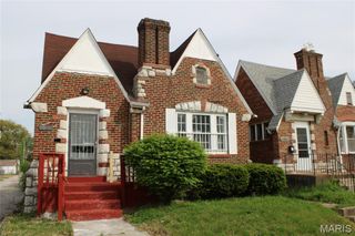 4006 Marcus Avenue, St Louis, MO 63115