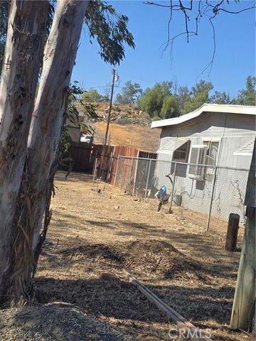 18354 Walnut Avenue, Lake Elsinore, CA 92532