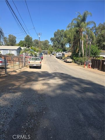 18354 Walnut Avenue, Lake Elsinore, CA 92532