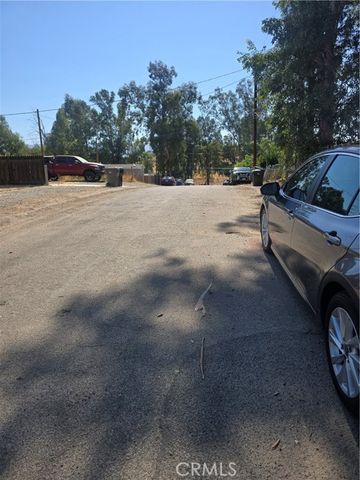 18354 Walnut Avenue, Lake Elsinore, CA 92532