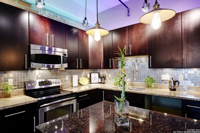 831 S Flores St Ste 2212, San Antonio, TX 78204