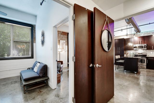 831 S Flores St Ste 2212, San Antonio, TX 78204